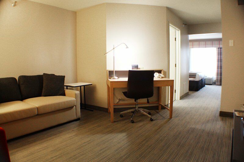 Hotel Country & By Radisson, Appleton, Wi